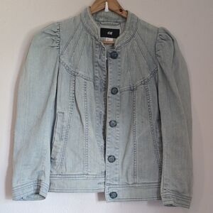 H&M Women's Light Blue Jean Jacket